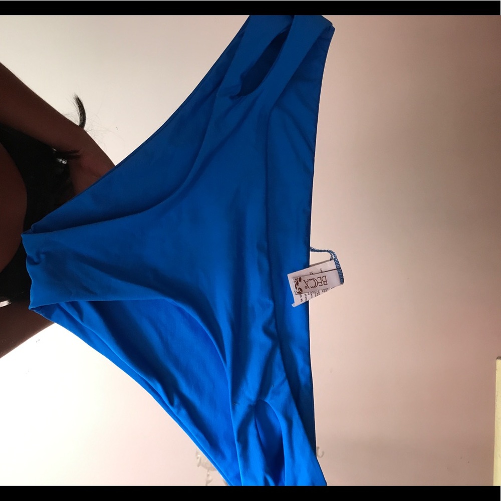 Becca Keyhole Light blue bottoms Large